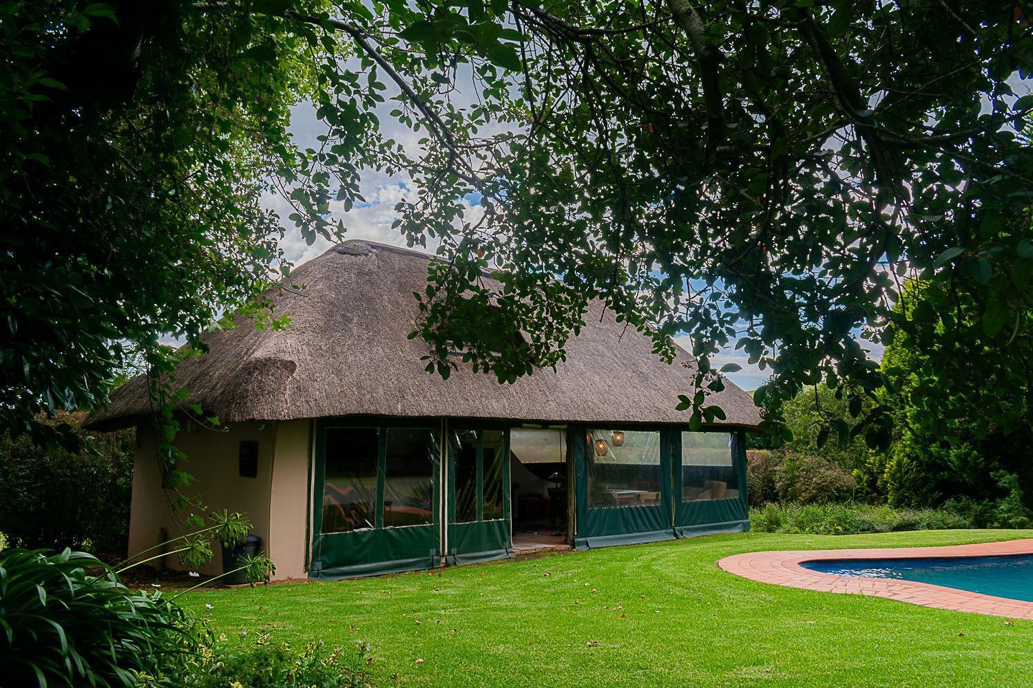 Rosedale Self Catering With Pool And Large Entertainment Bbq Area