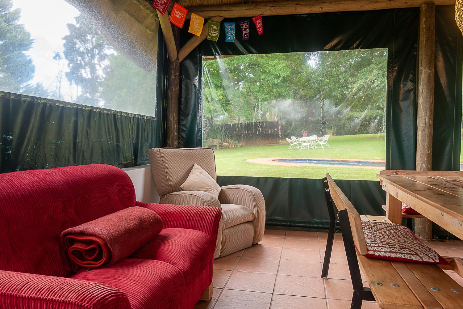Rosedale Self Catering With Pool And Large Entertainment Bbq Area