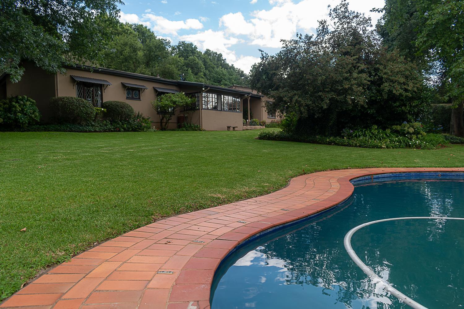 Rosedale Self Catering With Pool And Large Entertainment Bbq Area Holiday home